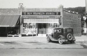 Opened in 1936 with "F.Horace Salmon" on the awning.